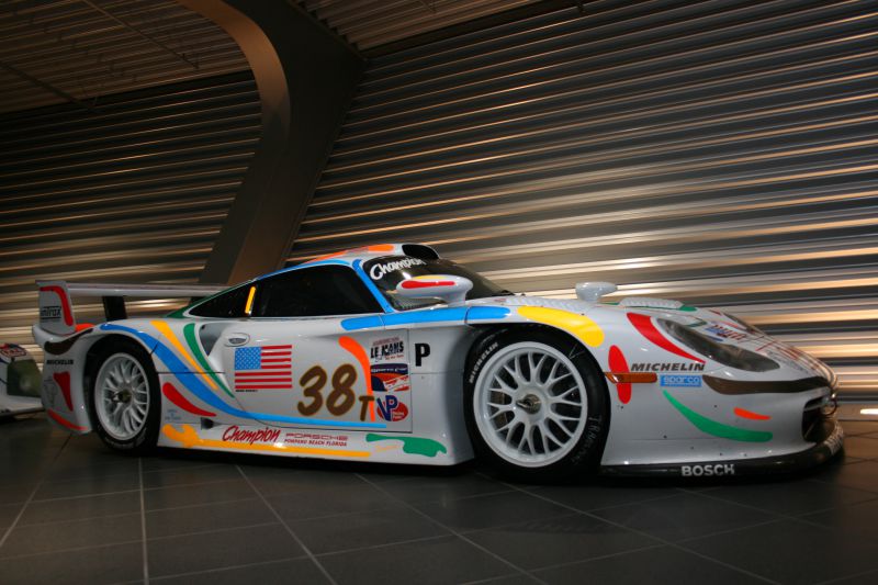 Rennwagen Porsche 911er-Reihe in Ausstellung in Leipzig